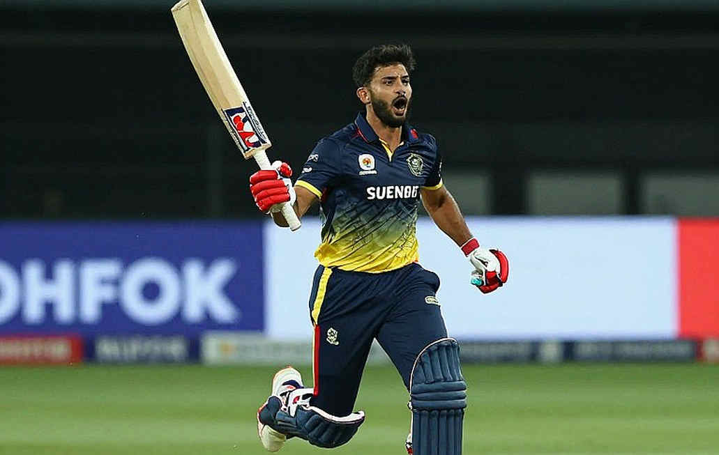 লাহোরের পিচ, মাইনর নিগল আর এক তরুণ বাঁহাতি: পাকিস্তানের স্কোয়াড বদলের ভেতরের হিসাব